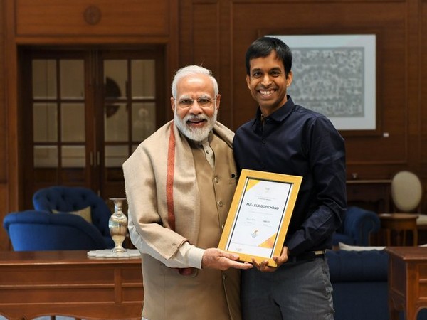 PM Narendra Modi meets Pullela Gopichand in Delhi on Friday. (Image/PMO Twitter)