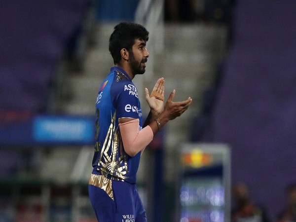 Mumbai Indians' pacer Jasprit Bumrah in action against RCB (Photo/ iplt20.com)