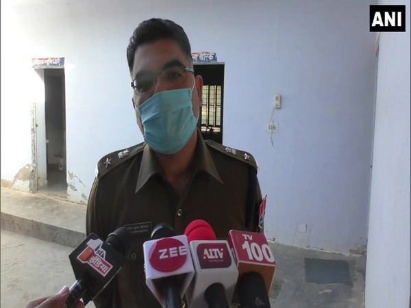 Dausa SP Anil Beniwal speaking to media. (Photo/ANI)