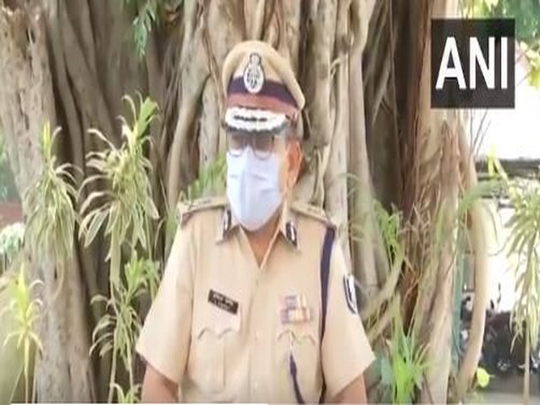Bihar DGP Gupteshwar Pandey addressing a press conference in Patna on Thursday.