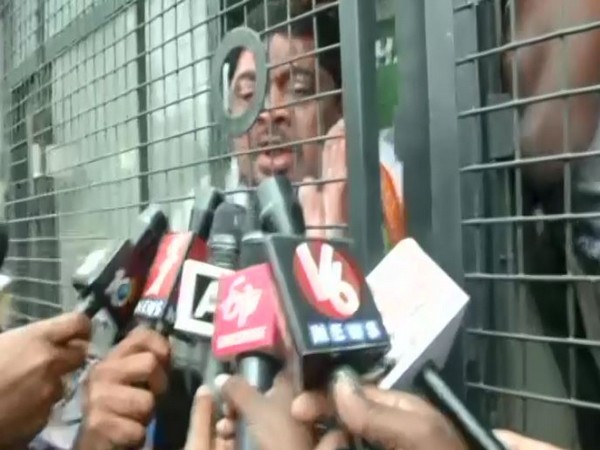 Visual of Congress leader Ponnam Prabhakar detained by police (Photo/ANI)