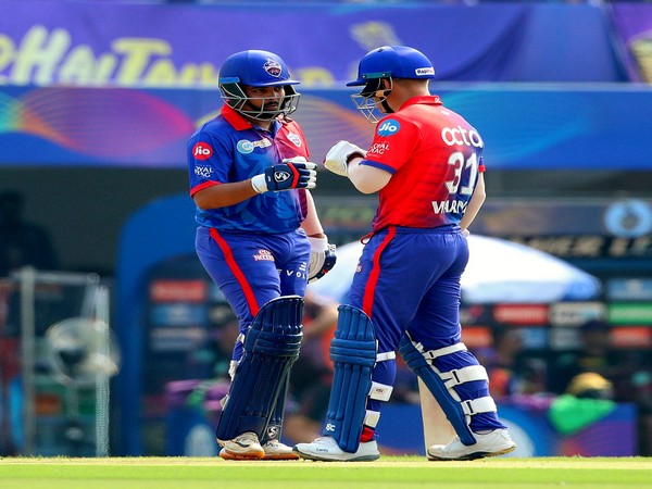 Prithvi Shaw and David Warner during their opening partnership against KKR (Image: DC Media)