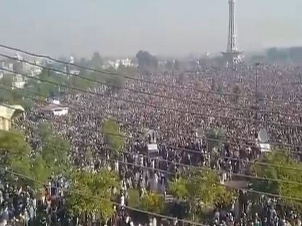 More than 2 lakh TLP supporters participated in the funeral of party chief Allama Khadim Hussain Rizvi.