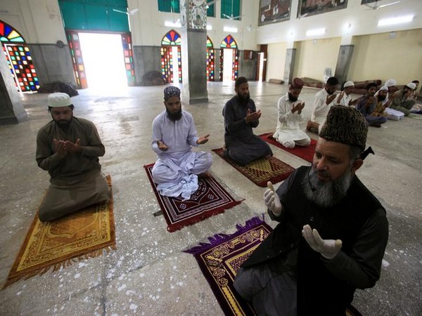 Prayers being held in a mosque in Pakistan with social distancing.