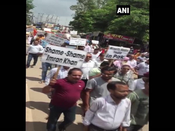 Members of Rashtriya Goraksha Sena and Sindhi community while staging protest against vandalisation of Hindu temples in Pakistan. (Photo/ANI)