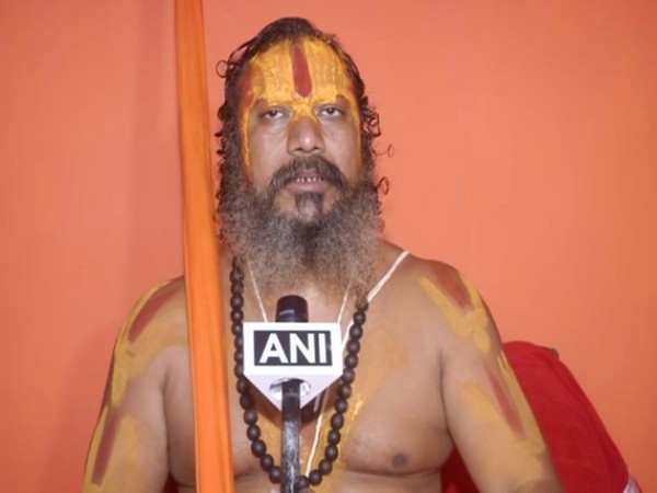 Mahant Paramhans Das speaking to ANI in Ayodhya, Uttar Pradesh on Monday. (Photo/ANI)