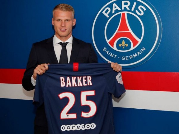 Paris Saint-Germain's Mitchel Bakker (Photo/ Paris Saint-Germain Twitter)