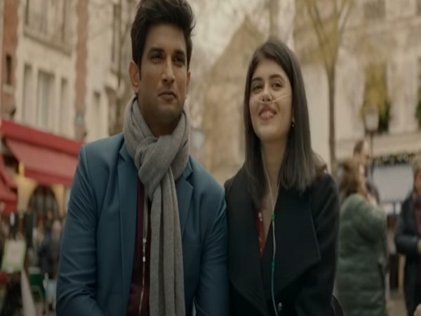 A still from the official video of song 'Khulke Jeene Ka' (Image source: YouTube) 