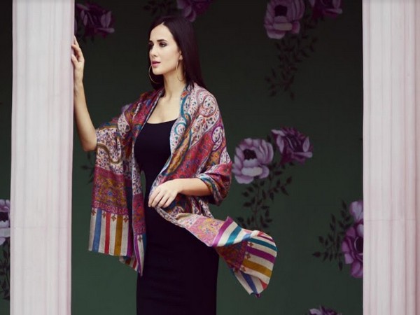 Shop the Best Pashmina on www.iekwat.com