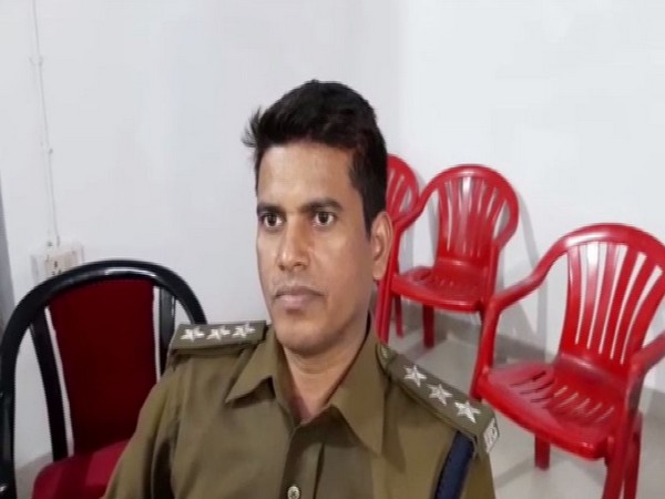 Deputy Superintendent of Police (DSP) Ram Naresh Paswan talking to reporters in Muzaffarpur on Friday. Photo/ANI