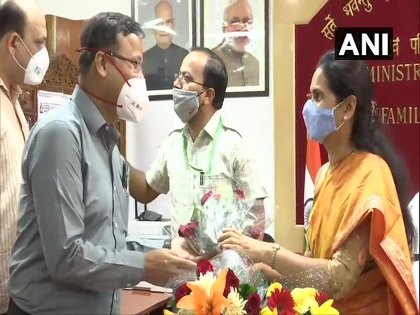 Bharati Pravin Pawar takes charges as MoS Health. (Photo/ ANI)