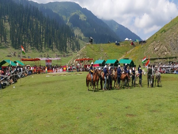 Bangus Awaam Mela being celebrated in Kupwara of J-K. (Photos/ANI)