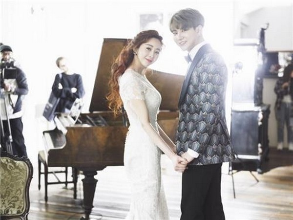 Married couple Ham So-won (left) and Jin Hua (Provided by TV Chosun)