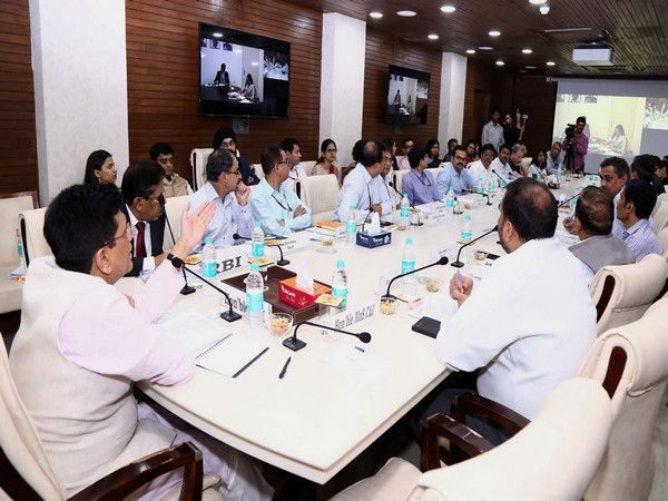 Commerce and Industry Minister Piyush Goyal has urged retailers to leverage modern technology and avail benefits of government schemes.