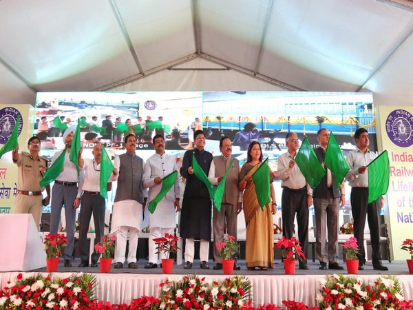 Picture Courtesy (Piyush Goyal Twitter)