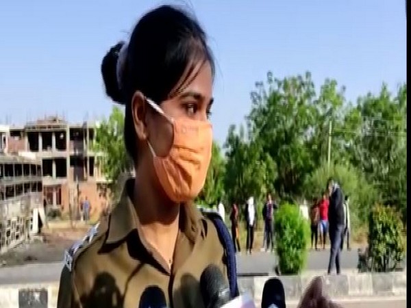 Police official speaks about the accident on Delhi-Mumbai highway (Photo ANI)