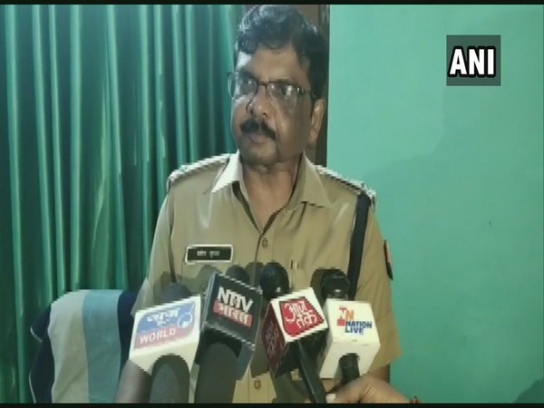 Superintendent of Police Pradeep Gupta speaking to media persons in Kaushambi, Uttar Pradesh, on Tuesday. (Photo/ANI)