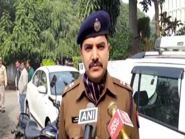 Lucknow SSP Kalanidhi Nathani speaking to reporters in the city on Saturday. Photo/ANI