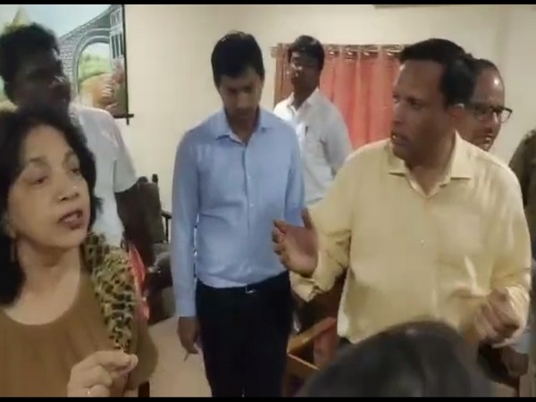 South Western Railway Manager Ajay Kumar Singh on Sunday, while addressing a delegation opposing double tracking of the railway line, had called Goans as 