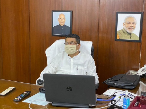 Union Minister Dharmendra Pradhan in meeting to review condition of crude vessel MT New Diamond. [Photo: Twitter/@PetroleumMin]