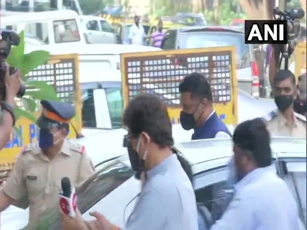 Shiv Sena MLA Pratap Sarnaik at ED office on Thursday. (file photo)