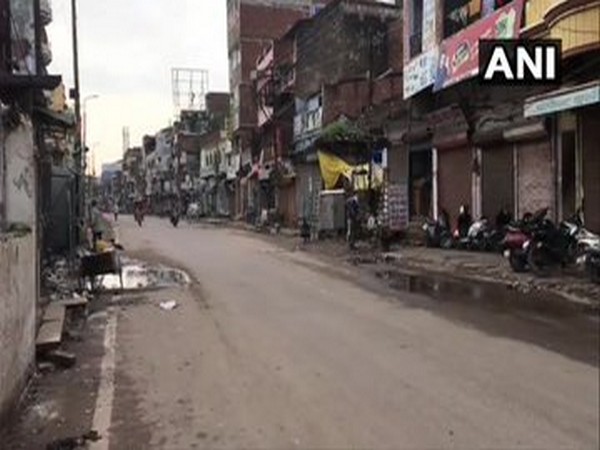 Visual of empty streets in Prayagraj, UP on Sunday due to the weekend COVID-19 lockdown.