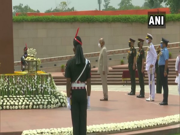 President Ram Nath Kovind at National War Memorial in New Delhi on Saturday. Photo/ANI