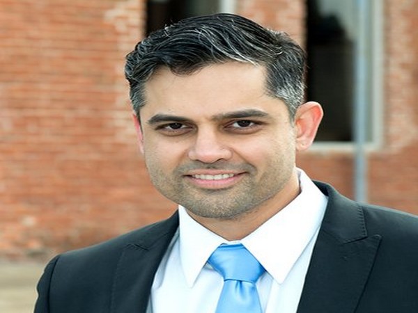 Indian-American member of the Democratic Party Sri Preston Kulkarni 