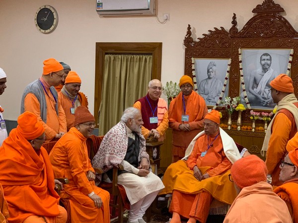 Prime Minister Narendra Modi interacts with saints, seers at Belur Math (Picture Courtesy - PMO India Twitter)