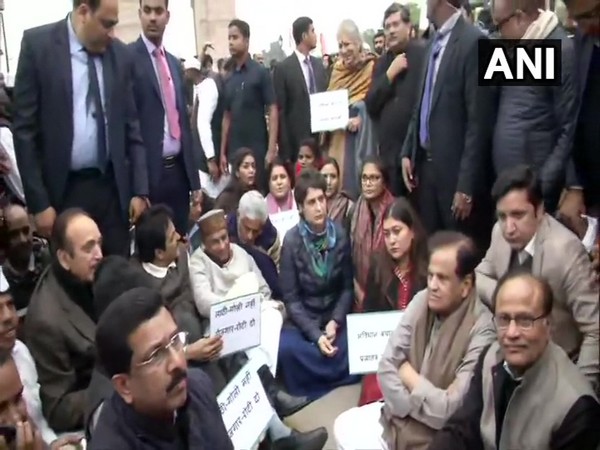 Congress general secretary Priyanka Gandhi Vadra along with other party leaders protesting at the India Gate in New Delhi on Monday. Photo/ANI