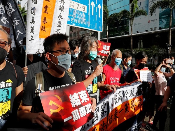 Pro-democracy rally in Hong Kong (Photo credit: Reuters)
