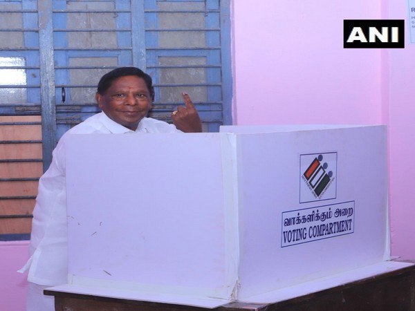 Former Puducherry CM and Congress leader V.Narayanasamy casts his vote in Puducherry assembly elections (Photo/ANI)