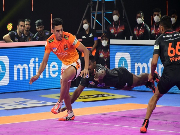 Puneri Paltan's Mohit Goyat in action (Photo/PKL)