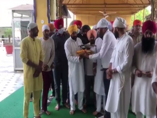 Visual of CM designate Charanjit Singh Channi at Gurudwara Shri Katalgarh Sahib, Chamkaur Sahib (Photo/ANI)