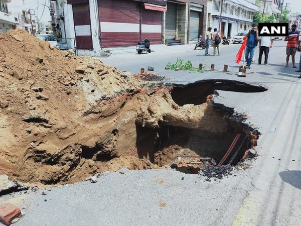 Part of a road near Kaka marriage palace in Ludhiana caved in, earlier today.