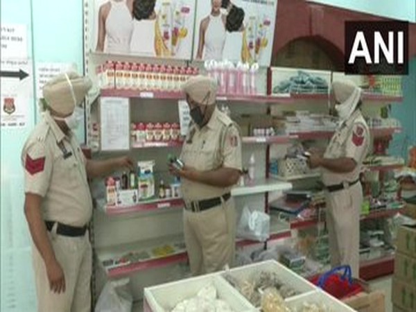Police are selling 'Corona care kit' at affordable price in Ludhiana. [Photo/ANI]