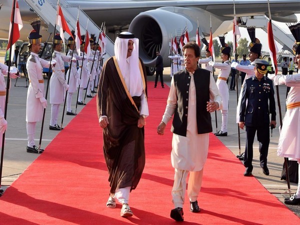 Qatar’s Emir Sheikh Tamim Bin Hamad Al Thani and Pakistan Prime Minister Imran Khan. (Photo source: Pakistan govt Twitter)