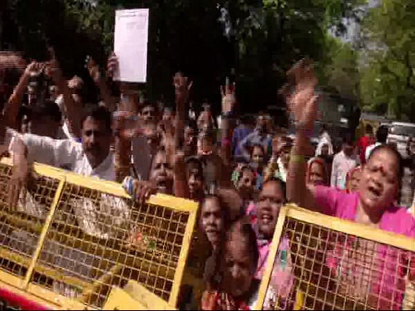 Raj Kumar Chauhan's supporters protest in front of Congress president's house in New Delhi on Sunday. [Photo/ANI]