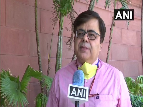 RD Bajpai, Railways Executive Director talking to ANI on Wednesday. Photo/ANI