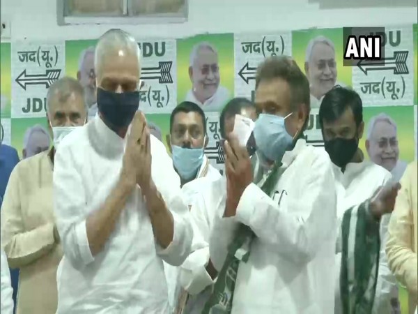 Three RJD MLAs joined JDU on Thursday. (Photo: ANI)