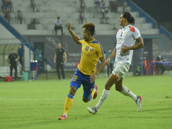 Real Kashmir in action against RoundGlass during I-League match (Image: AIFF)