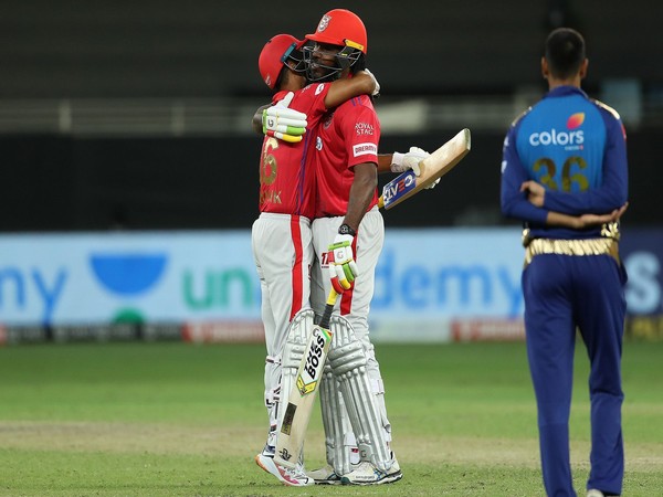 KXIP's Chris Gayle and Mayank Agarwal (Photo/ iplt20.com)