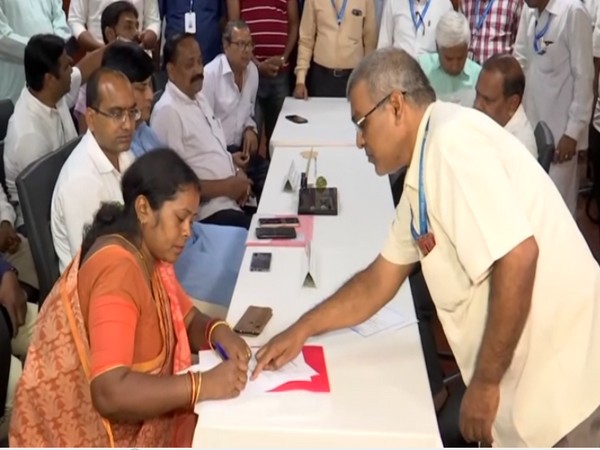 Mamata Mahant, Sujit Kumar, Munna Khan, and Subash Singh were elected unopposed as no other candidates from the BJP and the Congress had filed the nomination.