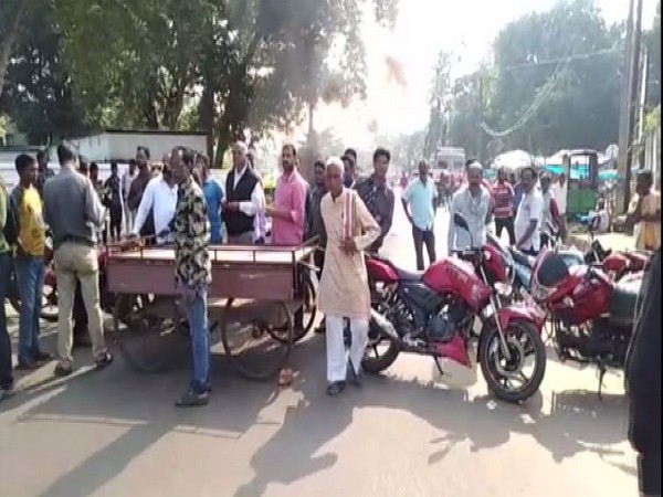 Locals blocking the national highway in Kandhamal, Odisha on Tuesday. Photo/ANI