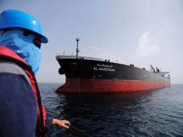 A tanker off the Port of Fujairah, United Arab Emirates (Photo: Reuters)