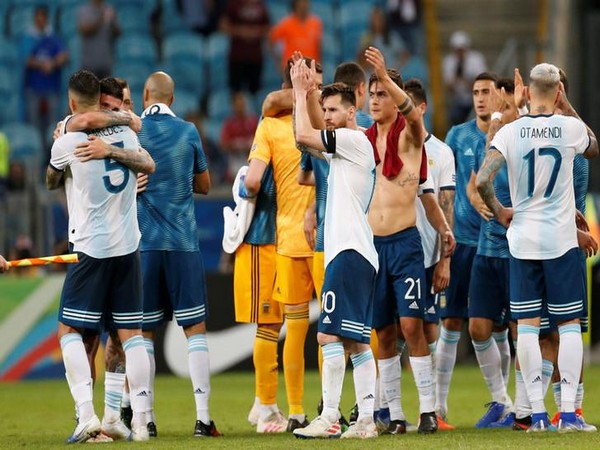 Argentina players celebrating after their win against Qatar