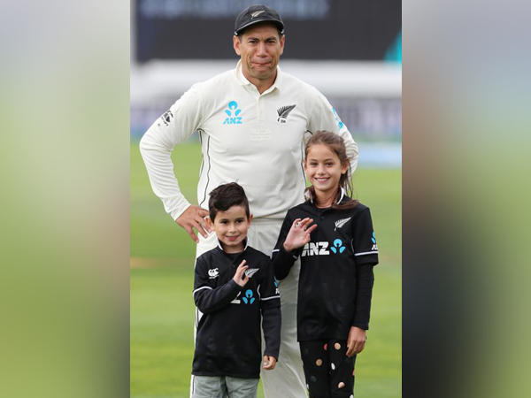 New Zealand's Ross Taylor with his two kids 