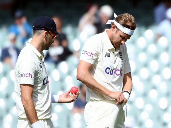 James Anderson and Stuart Broad (Photo: Reuters)