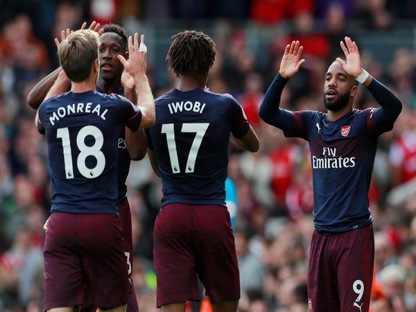 Arsenal's Alex Lacazette (right) 