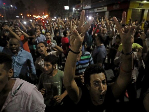 Small groups of protesters gather in central Cairo shouting anti-government slogans in Cairo, Egypt September 21
